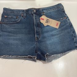 Women’s Levi’s Size 31 $18