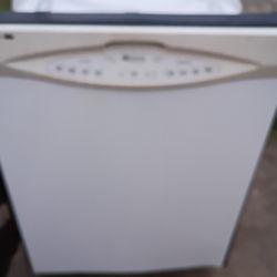 Maytag Dishwasher Works Well Can Deliver 