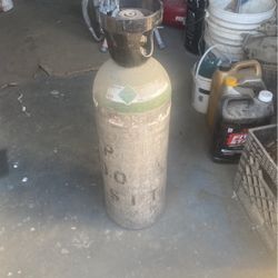 CO2 Tank