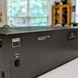 NAD Power Amplifier 