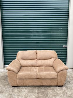 Microsuede Brown Loveseat FREE DELIVERY 🚚 