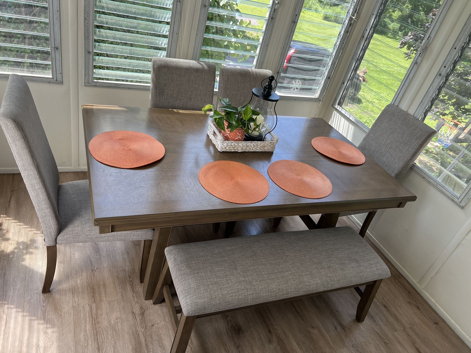 Dinning Table