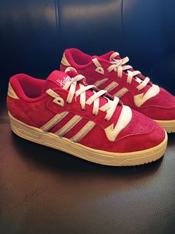 Adidas Huskers court shoes