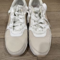 Nike 100 SMTWHT Nordstrom Rack Size Women’s 12/ Men’s 10.5