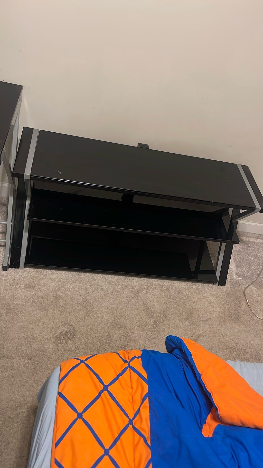 Tv Stand With 2 Extra Shelving With Lamp