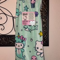 Hello Kitty mermaid blanket ( Read Description)
