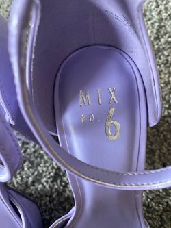Size 7M Mix No. 6 Sammir Patent Leather Lavendar Platforms