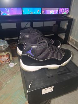 Jordan space jam 11s (2016)