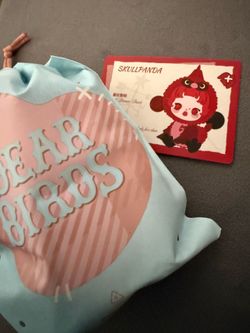 A Dawn Duet SKULLPANDA Dear Birds Series Vinyl Plush Pendant