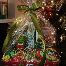 Affordable Custom Christmas Baskets!