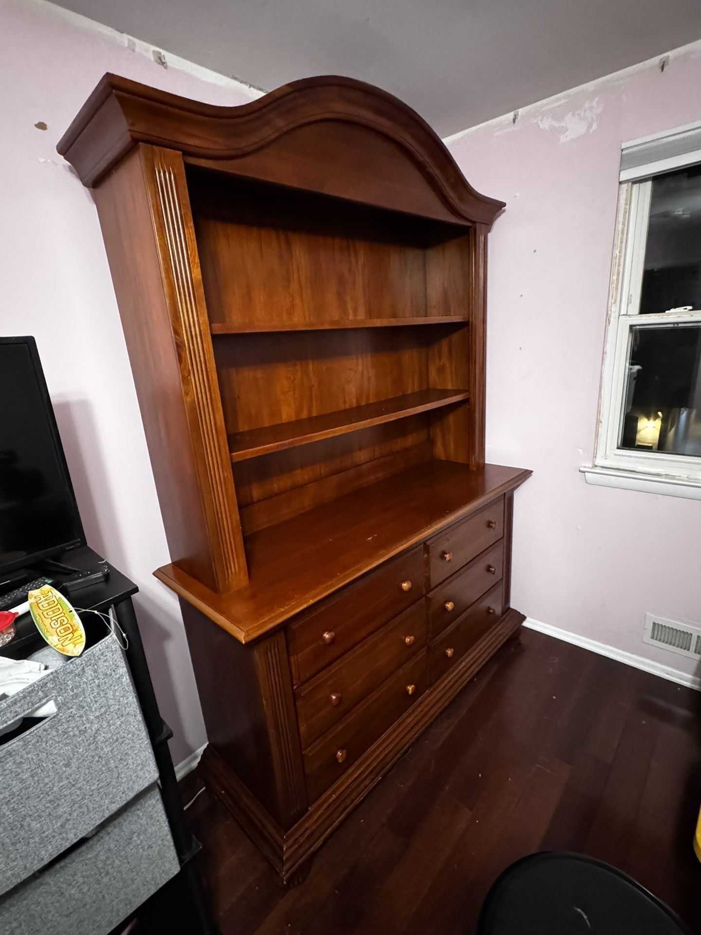 Bedroom/Nursery Furniture (Munire) - Solid Wood