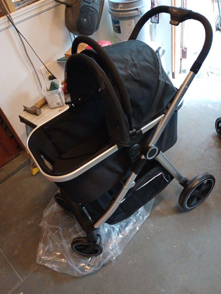 Brand** (NEW)** 3-1 Pet Stroller And Carrier Combo.