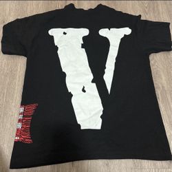 Size S VLone shirt 