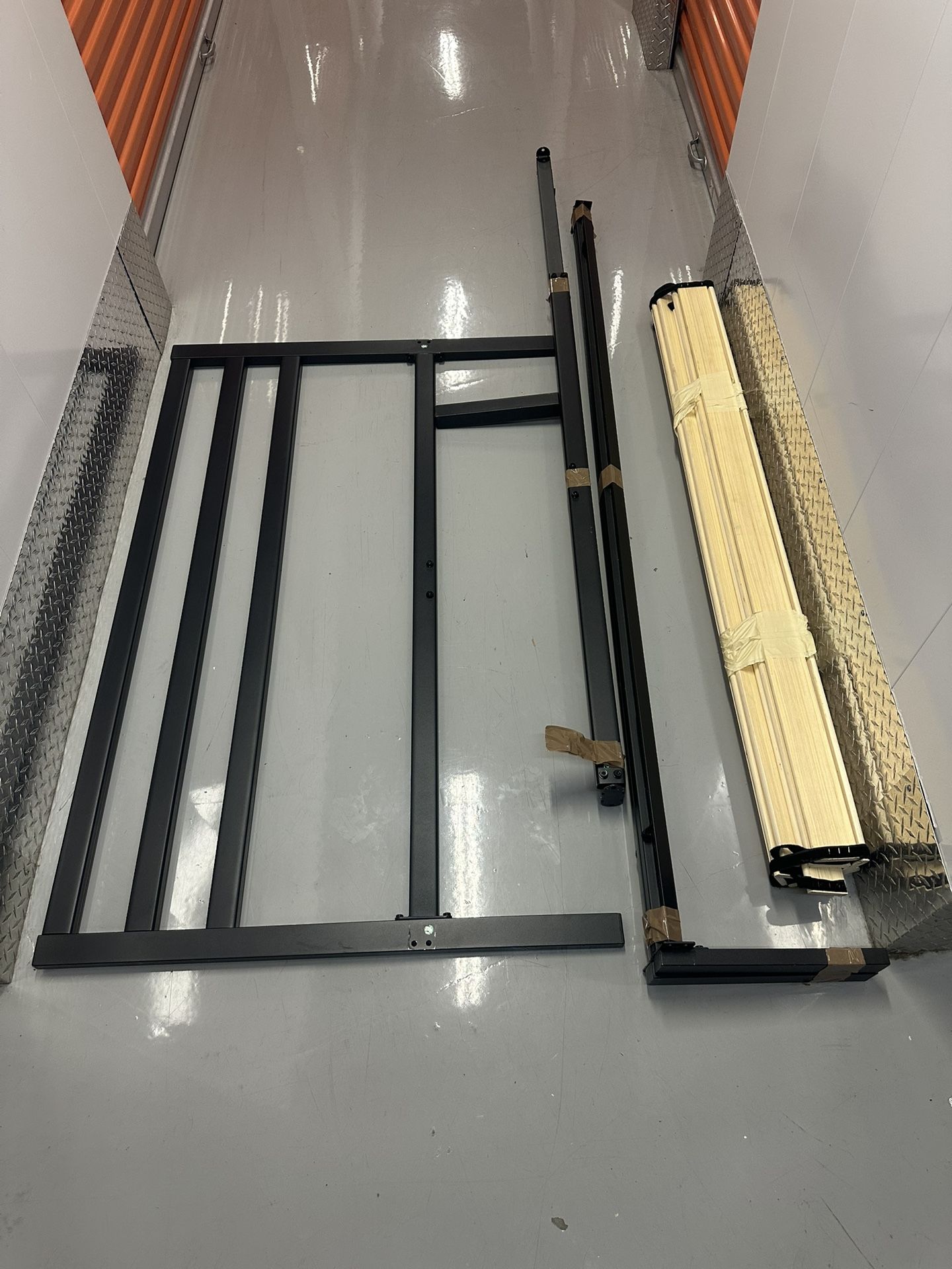 🔥🔥 CRAZY STORAGE SALE! Queen Metal Platform Bed Frame w/Headboard - DROP PRICE! Doral Pick-Up by DEC 1! 🔥🔥