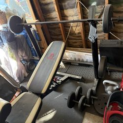 Marcy  weight Bench & Weights 