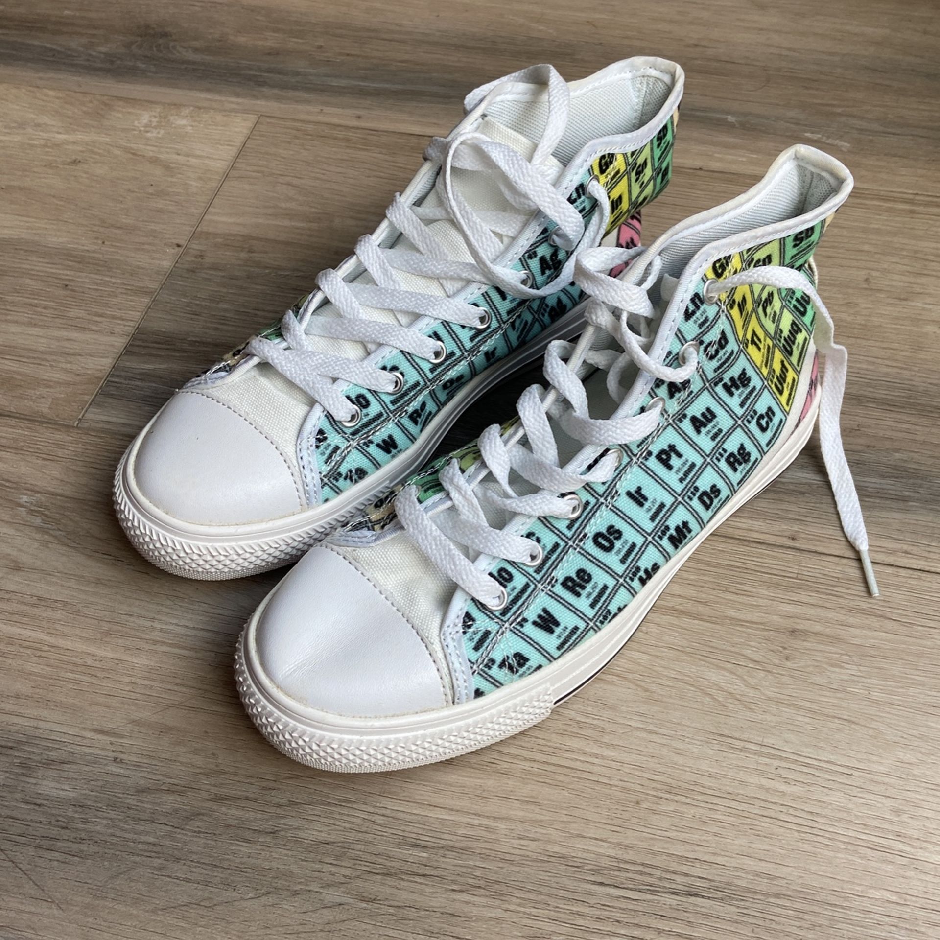 Period it Table Converse-like Shoes 7.5