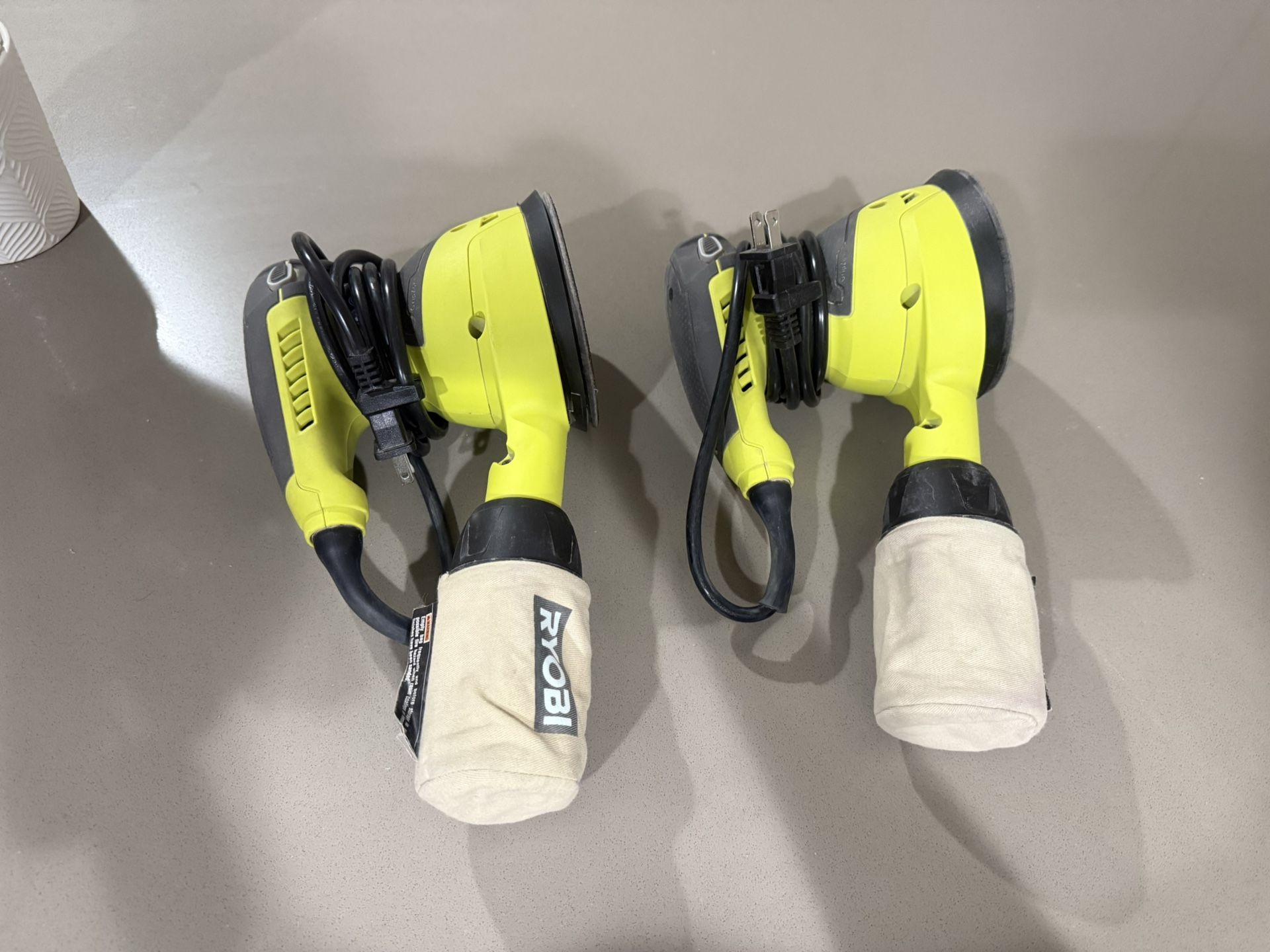 2 RYOBI Random Orbit Sander