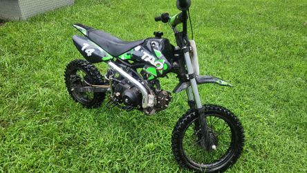 110cc Dirt Bike 4 speed runs