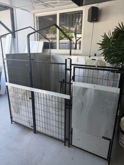 Dog crate