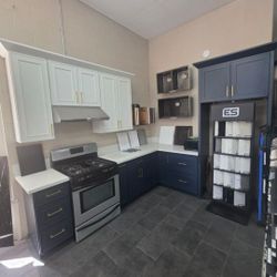 Kitchenette Cabinets Display For Sale