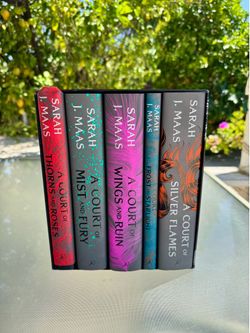 A Court of Thorns And Roses SARAH J. MAAS