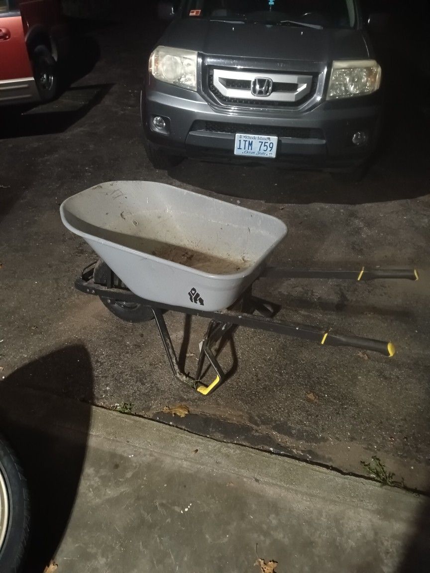 Wheel Barrel Good Quality