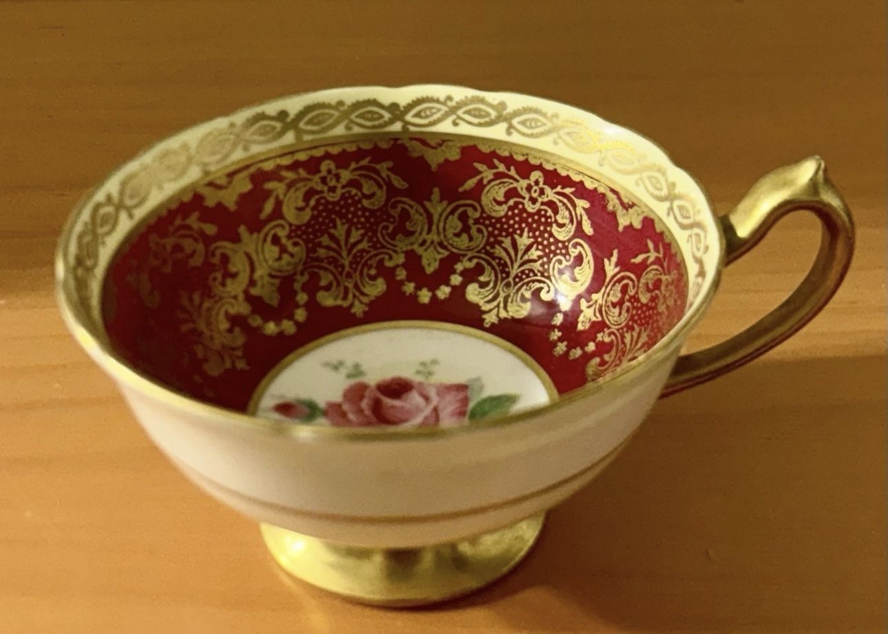 PARAGON By Appointment To Her Majesty The Queen Burgundy Gold Bone China Tea Cup
