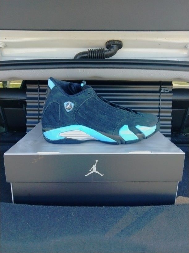 Size 12 Jordan Retro 14 UNC