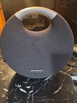 Harman Carmen studio 5 Bluetooth speakers