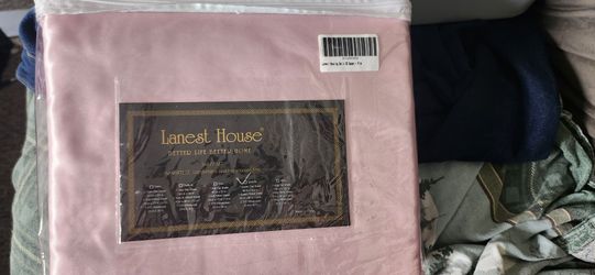 Brand New Queen Pink Silk Sheet Set