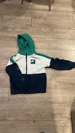 Nike boys hoodie size 7