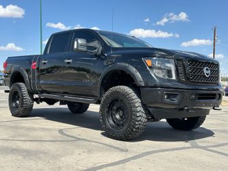 2018 Nissan Titan