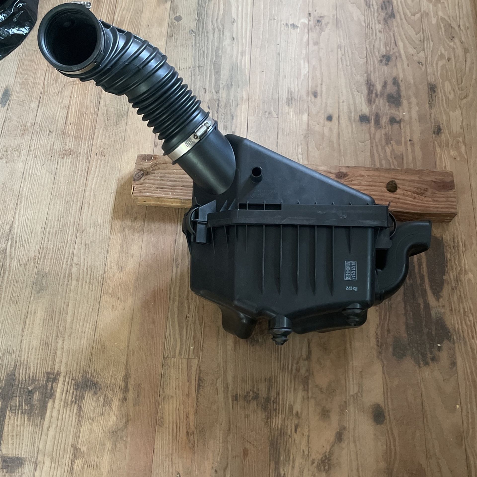 2007-2011 Jeep air cleaner 