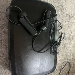 Vibration workout plate
