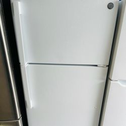 Ge Top freezer Refrigerator 