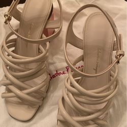 Ferragamo  Sandal Cream Size 6