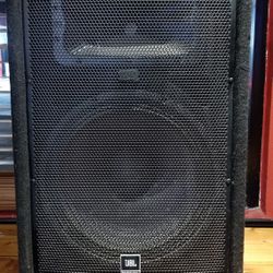 JBL JRX200 (PAIR) + Behringer Mixer 