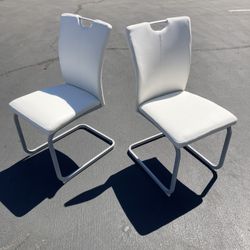 $40.00 Set Of 2!!! New 2 Pcs PU Leather White Dining Chair