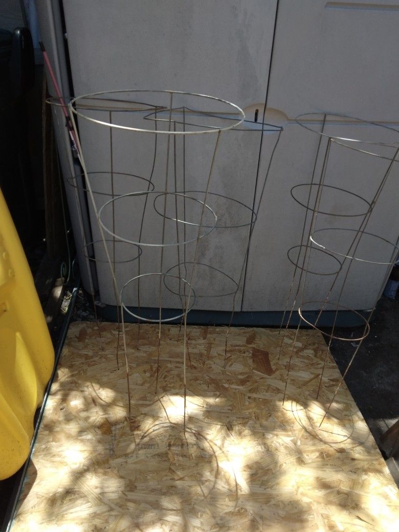OLD GALVANIZED TOMATO TRELLIS $6 EACH