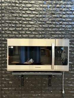 SAMSUNG OVER THE RANGE MICROWAVE w/WARRANTY! R3360A