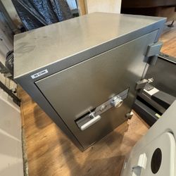Fireproof Safe 400lbs 