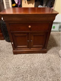 brown night stand