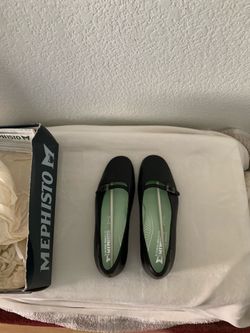 Mephisto Ladies walking shoes 81/2