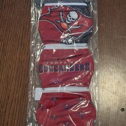 NFL TAMPA BAY BUCCANEERS CLUTCH  3 PACK FACE COVERINGS MASKS  Reusable NWT
