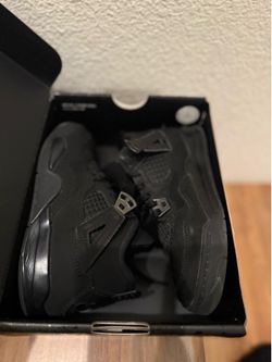 Kids Jordan’s size 13.5c