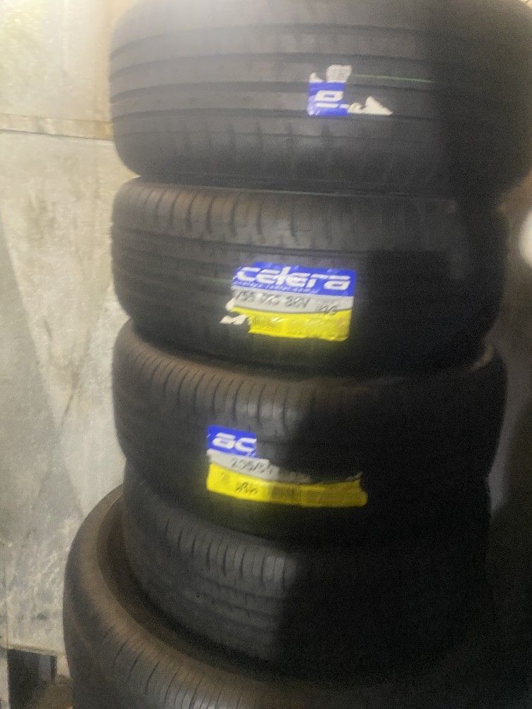 SET four tires 205/55R15 Accelera