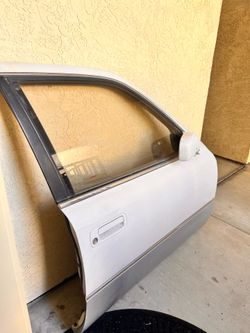 Lexus LS 400 4 doors, bumper and trunk