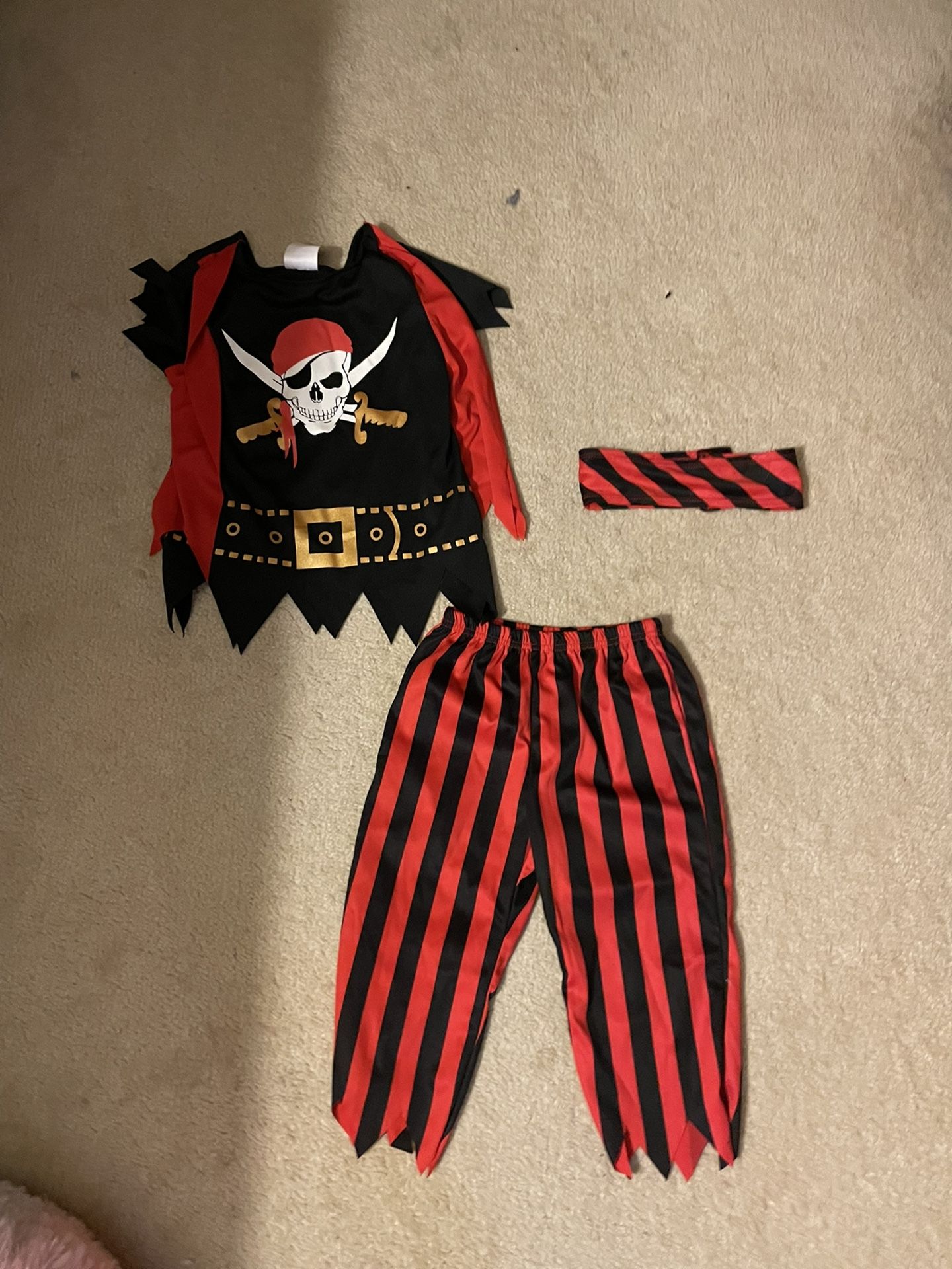 Size 3-4 Years Old Pirate Costume 