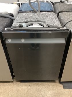 Samsung 24 in. Built-in Tall Tub Dishwasher with AutoRelease Door New Scratch and Dent