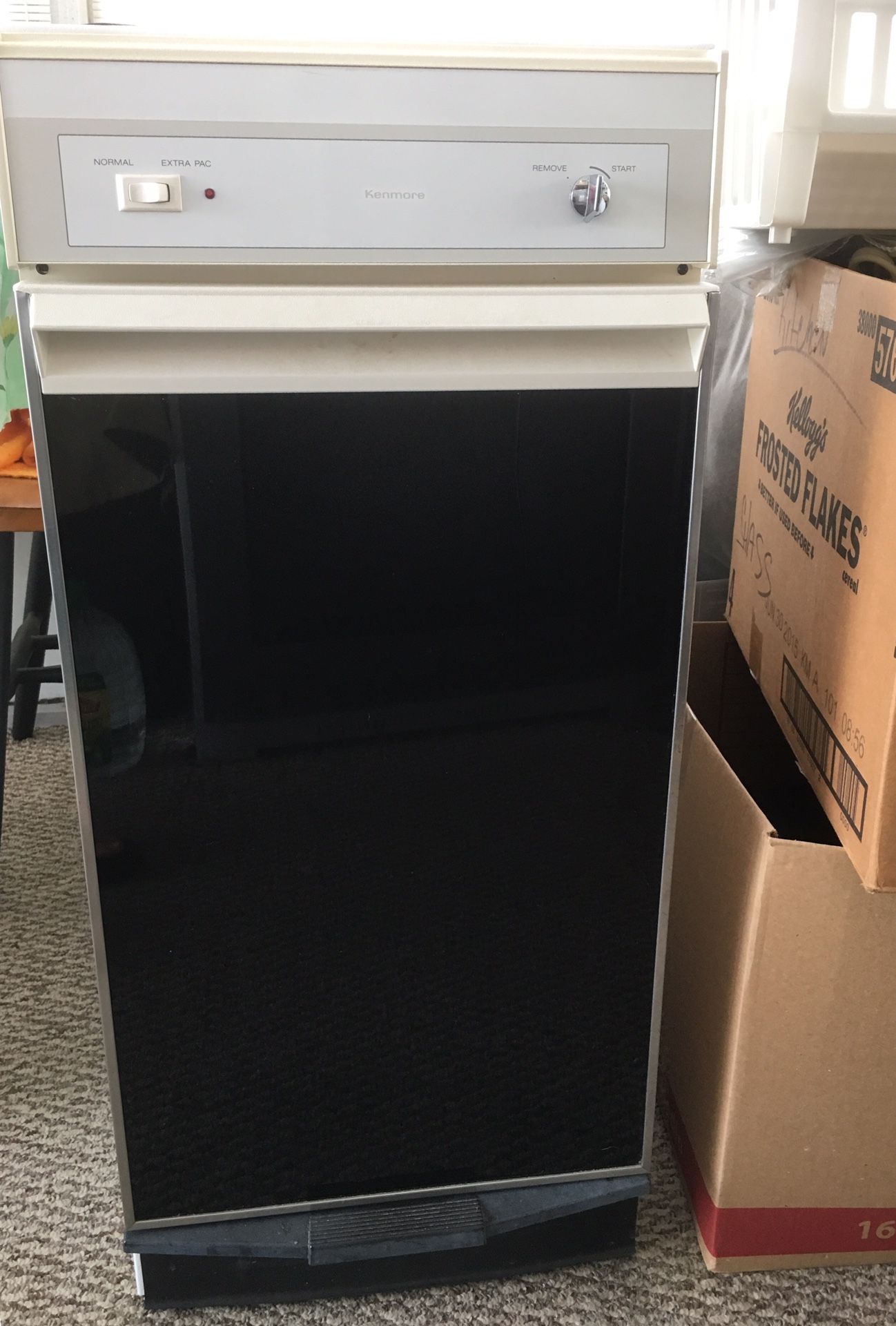 Kenmore Household Trash Compactor for Sale in Saint Petersburg, FL